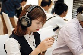 🎧 Luyện Nghe Từ Phim – Nhạc – Podcast